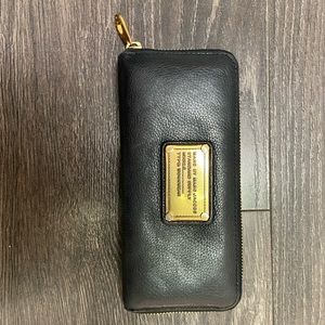 Marc by Marc Jacobs Black Leather Zip Wallet
